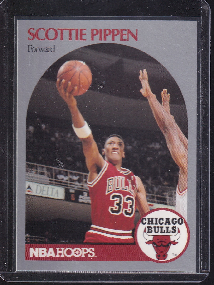 1990-91 Hoops #69 Scottie Pippen