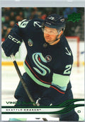 2025-26 Upper Deck #396 Vince Dunn Holiday